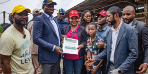 Oligui Nguema accorde jusqu’à 400 millions FCFA aux éleveurs avicoles gabonais